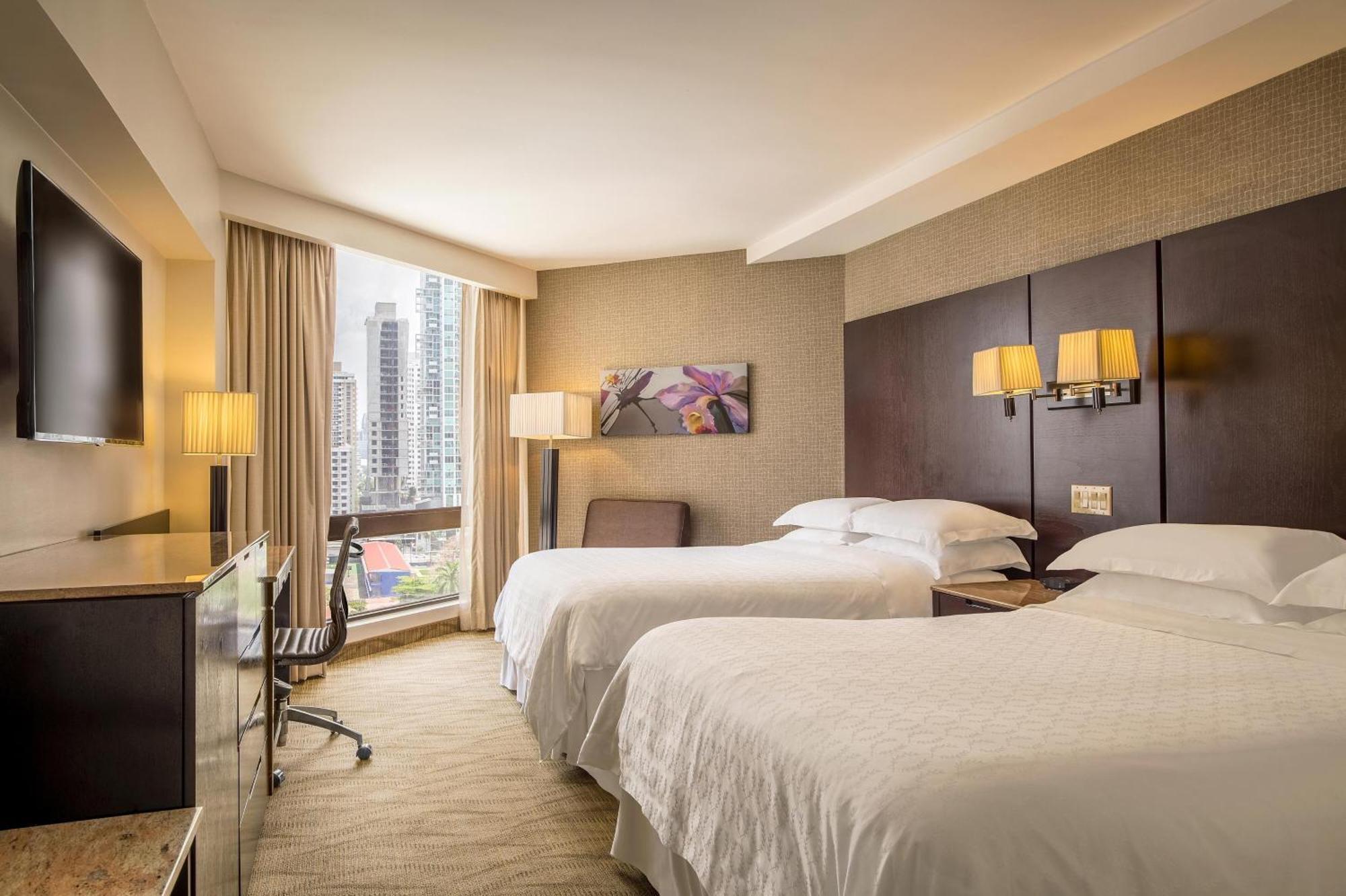 Sheraton Grand Panama Bagian luar foto Deluxe room